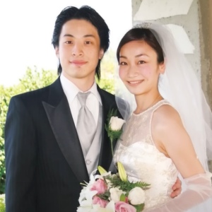 ひろゆきと嫁の西村ゆかさんの結婚式の画像