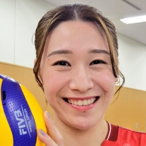 石川真佑さんの笑顔がかわいい画像1