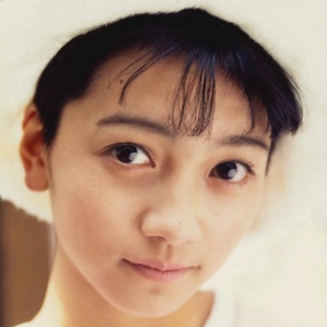 1995年のデビュー当時の遠藤久美子の顔画像