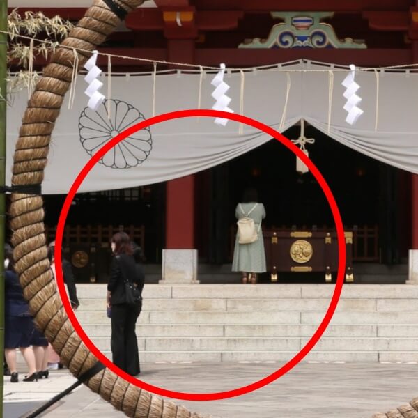 二宮和也が写真を撮られたであろう日枝神社の階段の画像