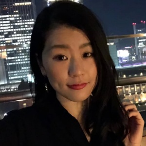 平野雨龍がメガネをかけていない姿の画像