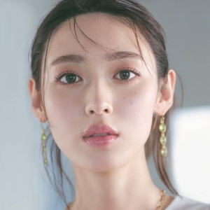 白石聖の顔画像2
