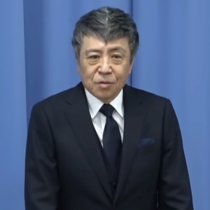 大阪選挙区から無所属で出馬することを記者会見で発表した世良公則