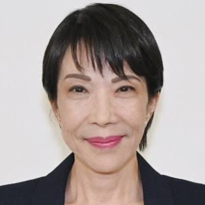 自民党の高市早苗の眉毛がおかしいと分かる顔画像