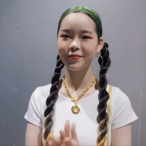 XGのCOCONA(ココナ)が、ロングヘアーだった若い頃の顔画像