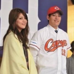 九里聖莉奈と九里亜蓮の兄妹ツーショット画像